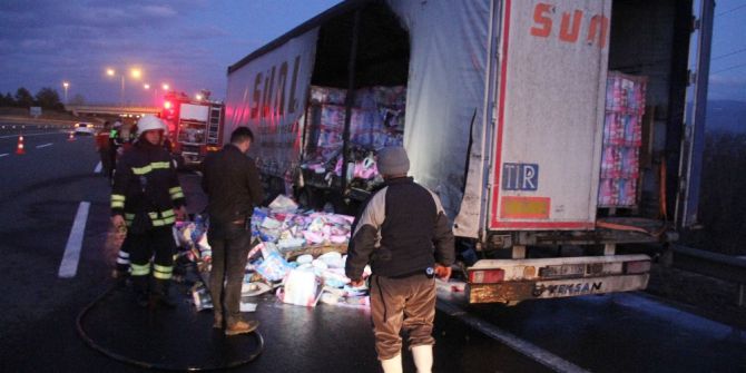 Deterjan Yüklü Tır Alev Alev Yandı