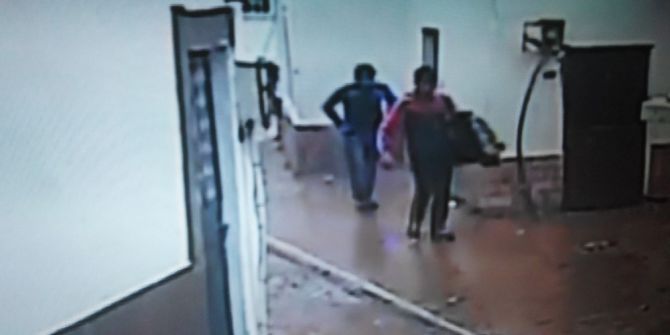 Evlerden Sadece Televizyon Çalan Hırsızlar Önce Kameralara, Sonra Polise Yakalandı