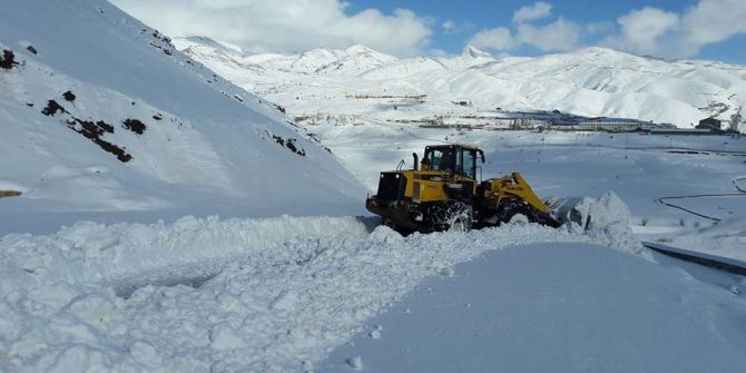 Hakkari’de Tüm Yollar Ulaşıma Açıldı