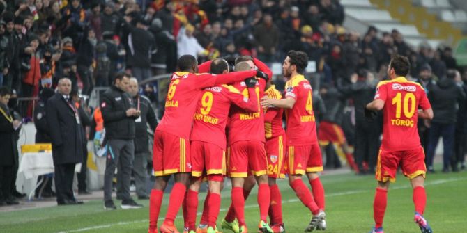 İkinci Yarının En Başarılı Takımları Trabzonspor, Kayserispor Ve Antalyaspor Oldu