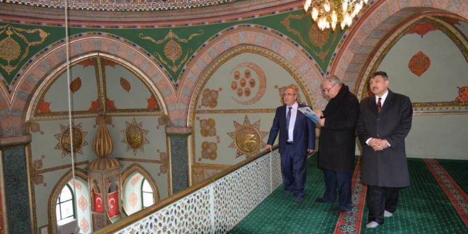 Hıdırlık Ve Yeşil Camiye Hayran Kaldı