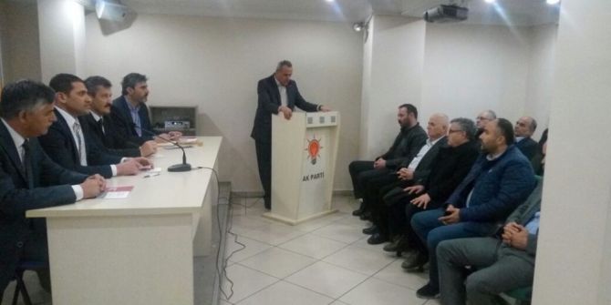 Ak Parti Merkez İlçe Başkanlığı İstişare Toplantısını Yaptı