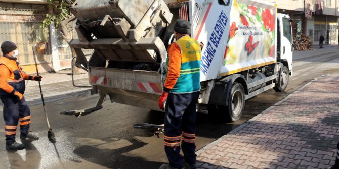 Akdeniz’de Konteyner İlaçlama Ve Temizliğine Başladı