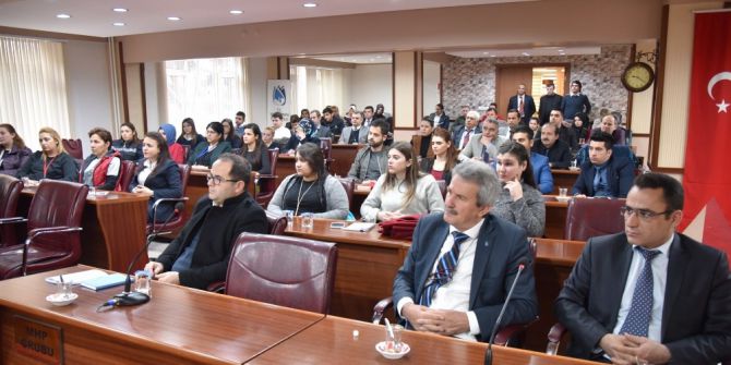 Yunusemre’de Eğitimler Sürüyor