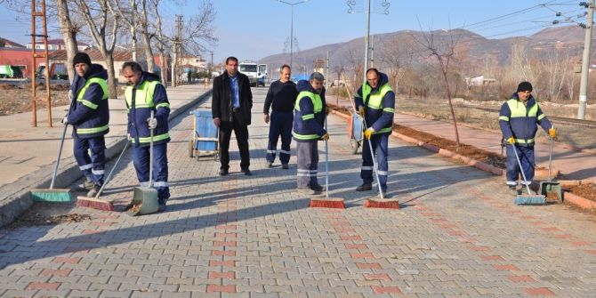 Gölbaşı İlçesinde Çevre Temizliği Seferberliği