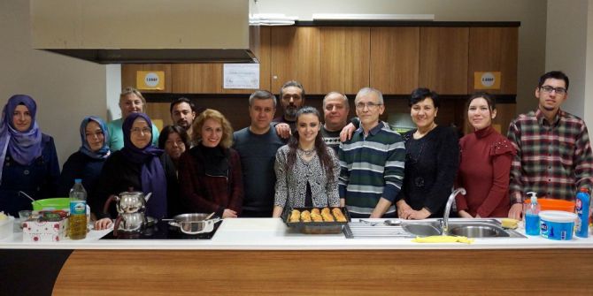 Yapmayı Öğrendikleri Yemeği Tadarak Değerlendiriyorlar