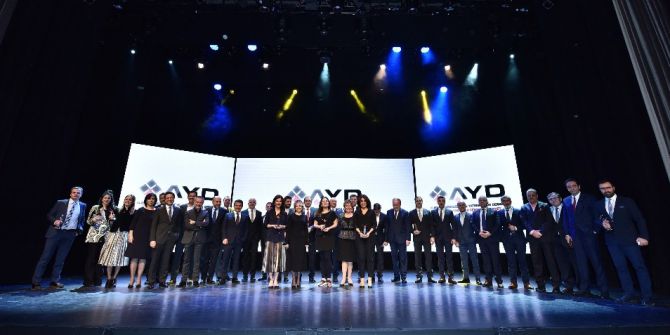 Türkiye’nin 1 Numaralı Markaları’nda Ödüller Verildi