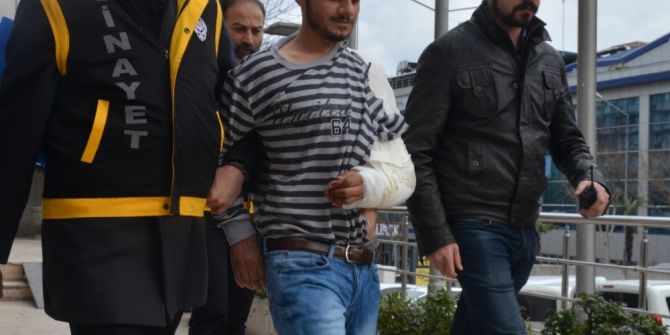 Gasp Ettiği Araçla Köfteciye Dalan Katil Zanlısı Tutuklandı