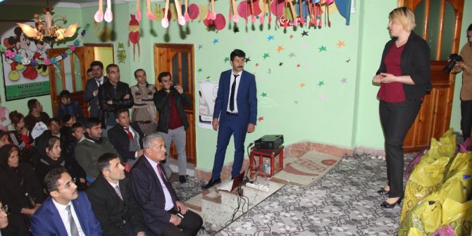 Şemdinli’de Engelli Öğrencilere Destek