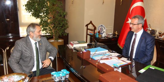 Başkan Köşker, Kaskf Başkanı Ve Yönetimini Ağırladı