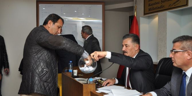 Köyler Arası Geleneksel Futbol Turnuvası’nın Kuraları Çekildi.