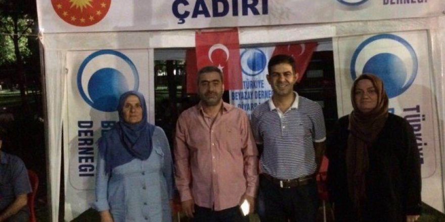 Beyazay Derneği Diyarbakır Şubesi’nden Demokrasi Nöbetine Destek