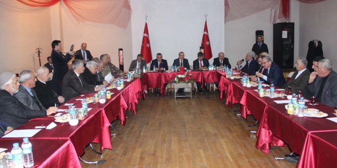 Vali Yavuz Kanaat Önderleriyle Bir Araya Geldi