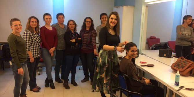 Bayanlara “Güzellik Ve Saç Bakımı” Kursu