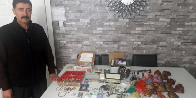 Hurdacıdan Aldığı Kasadan Ziynet Eşyası Çıktı