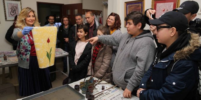 Yabancı Öğrenciler Ebru Atölyesine Katıldı