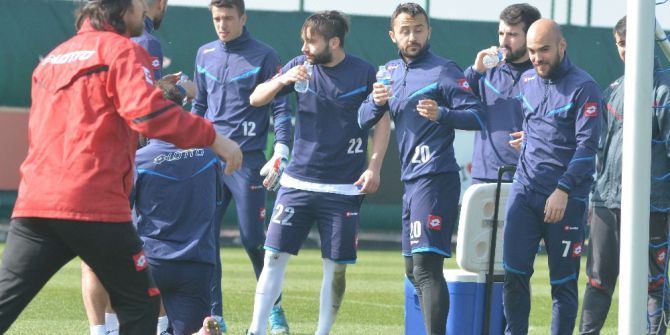 B.b. Erzurumspor’da Hırslı Antrenman
