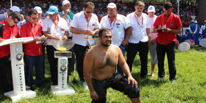 Er Meydanı’nda Başpehlivanlar, İkinci Tur Kura Çekimini Yaptı