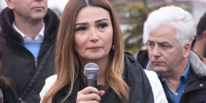 Azerbaycan Milletvekili Paşayeva ’Karabağ Parkı’ Açılışında Gözyaşlarını Tutamadı