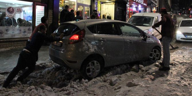 Batıda Bahar Havası, Doğu’da Kış Cefası