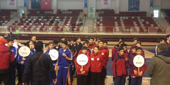 Tekirdağ Voleybol Yıldız Erkek Takımından Büyük Başarı