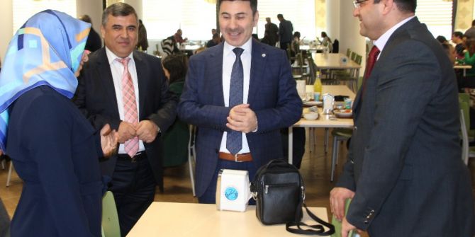 Rektör Karacoşkun, Personelle Bir Araya Geldi