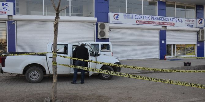 Siverek’te Elektrik Dağıtım Şirketi Müdürlüğüne Silahlı Saldırı