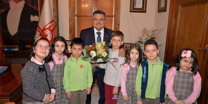 Çocukların Başkan Yağcı Sevgisi