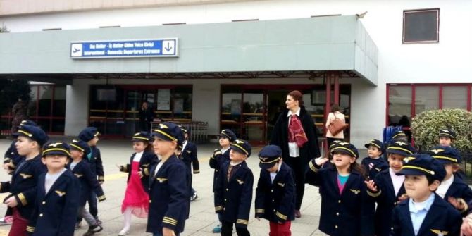 Minik Pilotlar Havaalanında