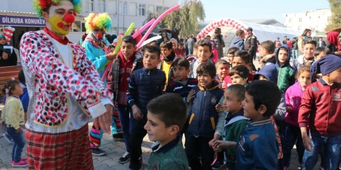 Suriyeli Yetimler Eğlencenin Tadını Çıkardı