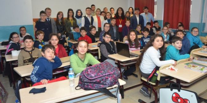 Bilecik Edebali Ortaokulu’nda “Minik Bilişimciler” Projesi Hayata Geçirildi