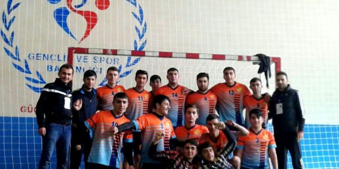 Spor Lisesi Yarı Finale Yükseldi