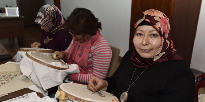 Belmek’lerde El Nakışı Kursu İlgi Görüyor