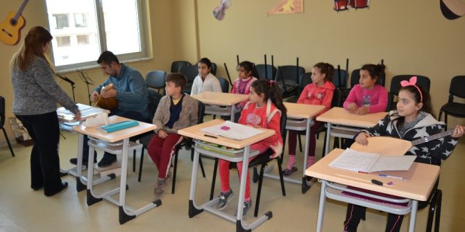 Bağlama Eğitimi Başladı