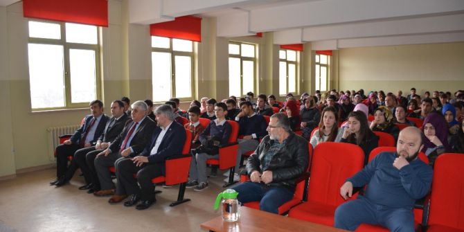 Öğrencilere Belediye Başkanlığı Anlatıldı