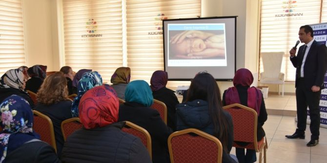 Kocasinan Belediyesi’nin Sağlık Seminerleri Sürüyor