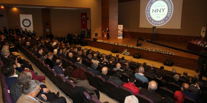 Nuh Naci Yazgan Üniversitesi’nden Başkan Büyükkılıç’a Teşekkür Plaketi