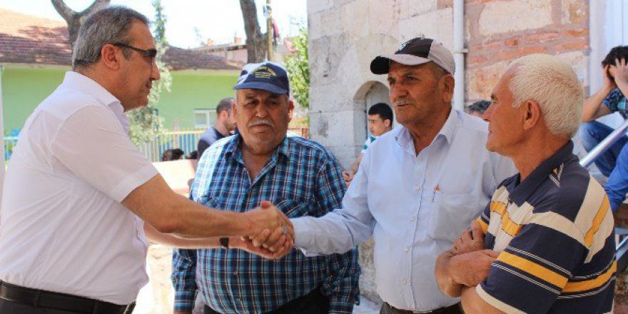 Başkan Karaçoban Tren Kazasında Hayatını Kaybedenlerin Ailelerini Ziyaret Etti