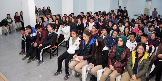 Sınav Kaygısı Belirti Veriyor