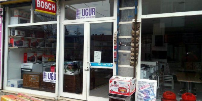 Sigara İçen Hırsızın Rahat Tavırları Şaşırttı