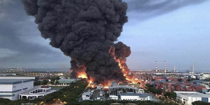 Singapur’da Atık Tesisinde Patlama