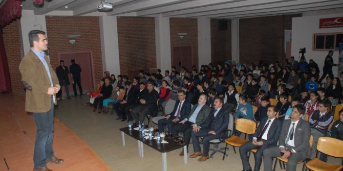 Tuşba’da “Değerlerimiz Geleceğimizdir” Eğitim Programı