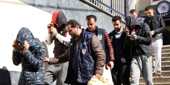 Kahvehaneye Saldıran Şehir Magandaları Adliyeye Sevk Edildi