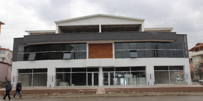 Büyükşehir, Akademi Lise Eğitim Zincirine Gölcük’ü De Ekledi