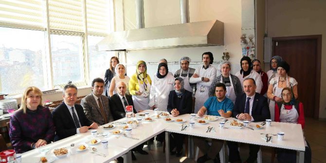 Bakan Kaya: “Engelliler Sarayı Türkiye Genelinde Hizmete Sunulmalı”