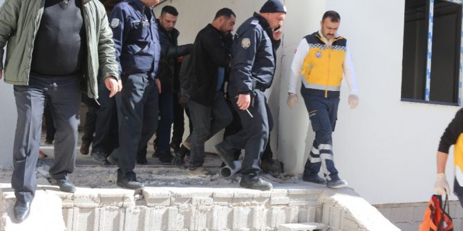 Kocasından Ayrılmak İstemeyen Öğretmen İntihar Etmek İstedi