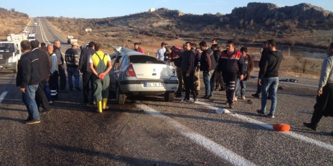 Adıyaman’da Trafik Kazası: 4 Ölü, 2 Yaralı