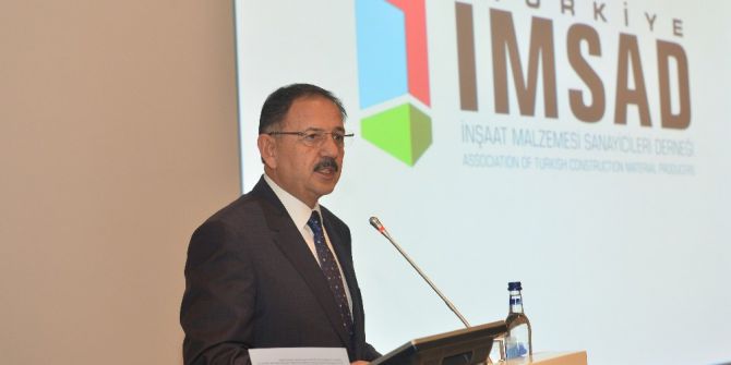 Bakan Özhaseki: "500 Bin Binayı Türkiye Çapında Değiştirmemiz Lazım"