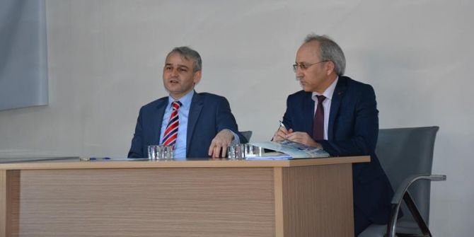 Kaymakam Osman Güven, Selendi De Öğretmenler İle Toplantı Yaptı.