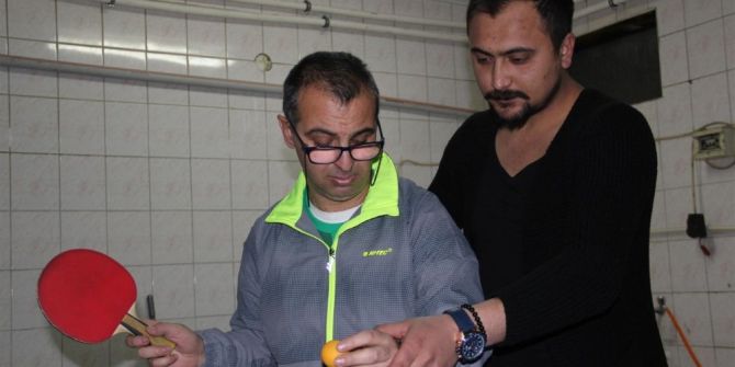 Özel İnsanlar Masa Tenisi Şampiyonasına Hazırlanıyor